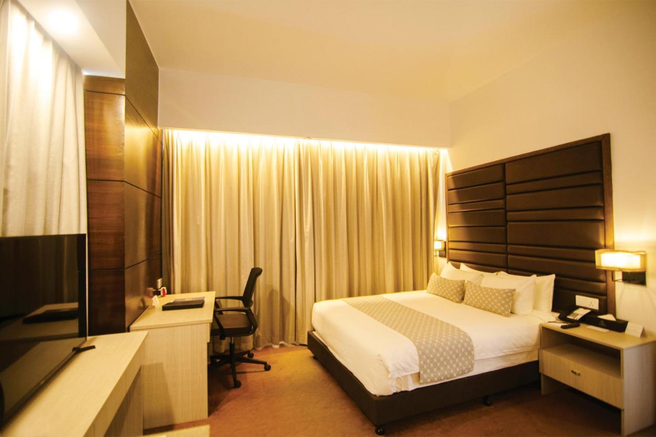 Best Western Sks Chattogram Chittagong Buitenkant foto