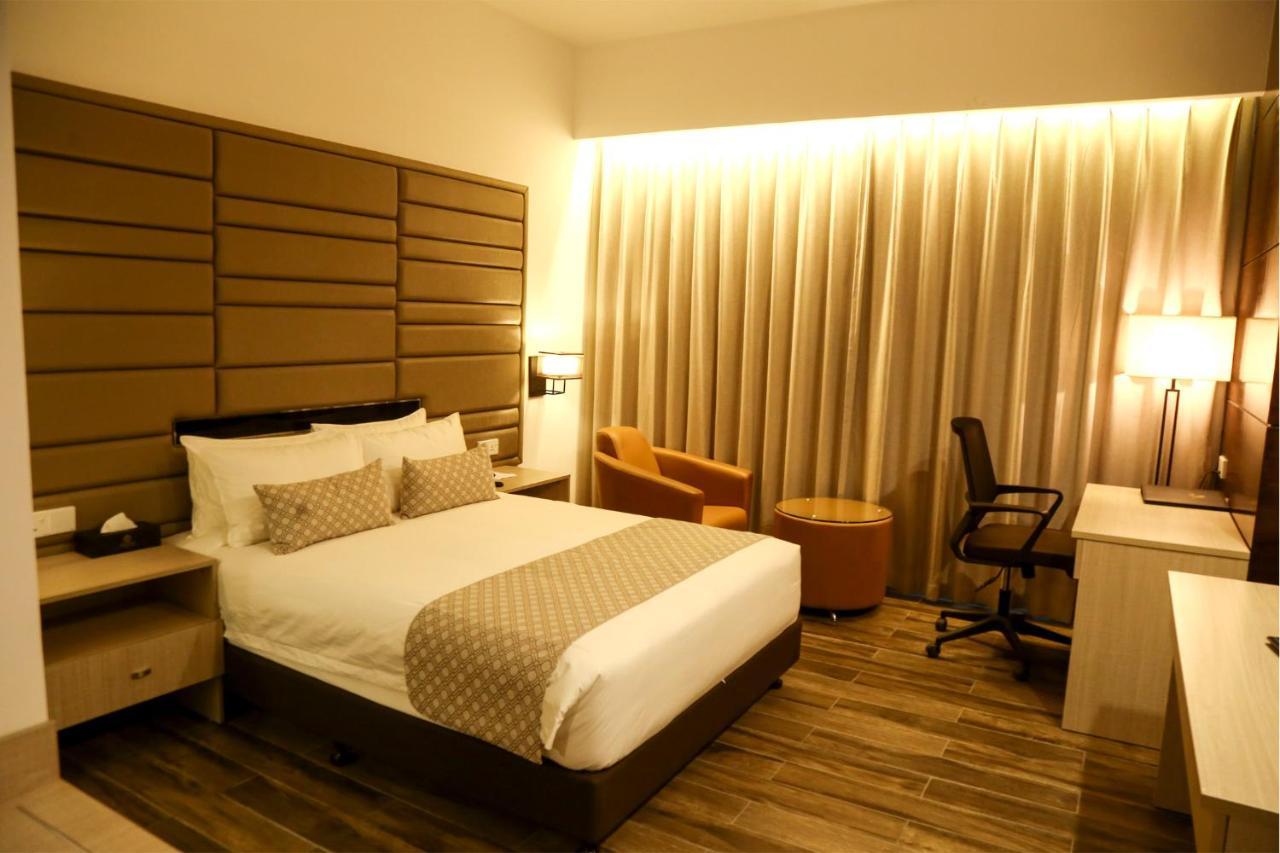 Best Western Sks Chattogram Chittagong Buitenkant foto